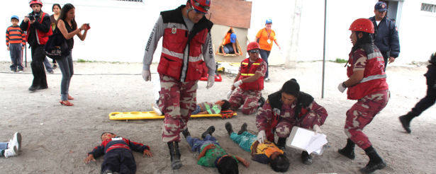 El simulacro se efectuó en varias escuelas y colegios del norte de la ciudad.